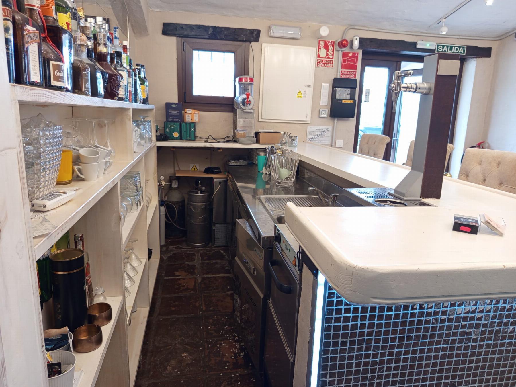 Venta de local en Estepona