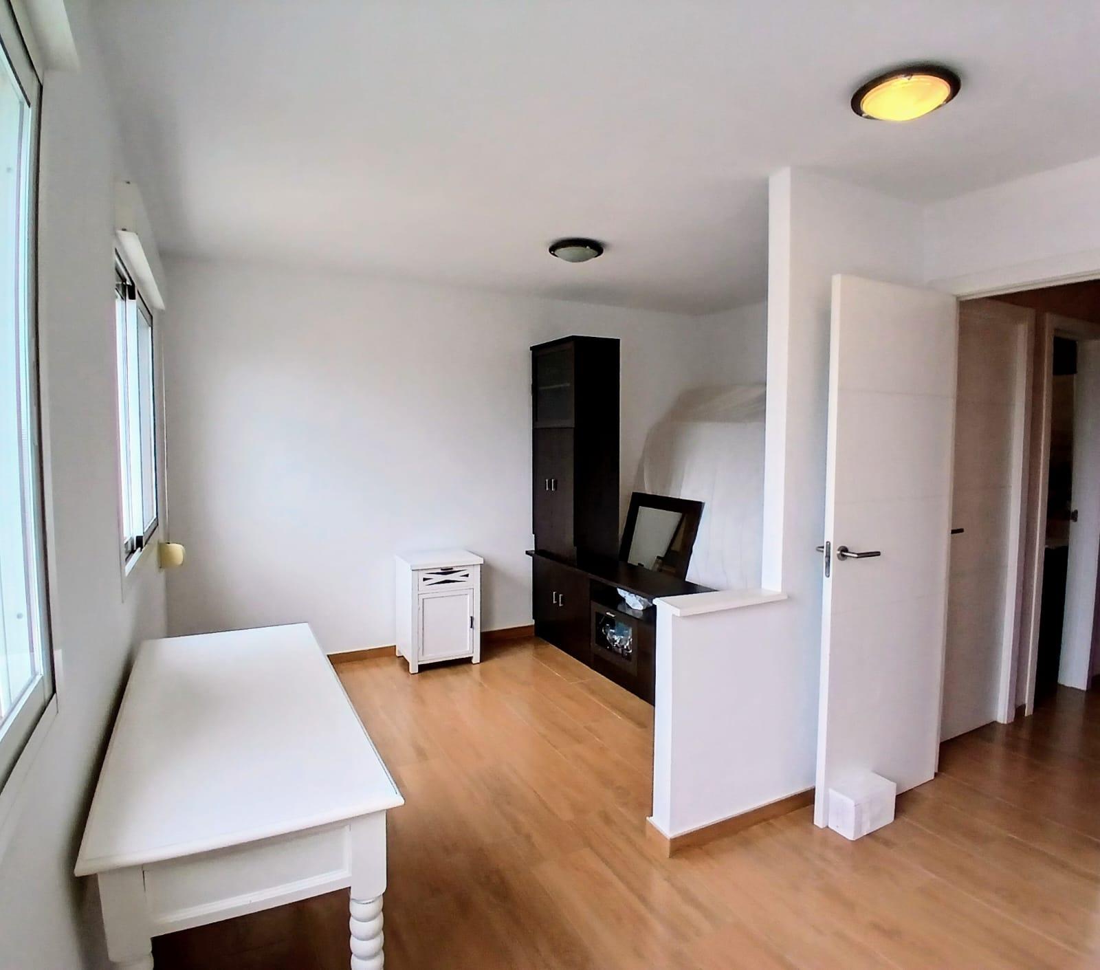 Venta de piso en San Pedro de Alcántara