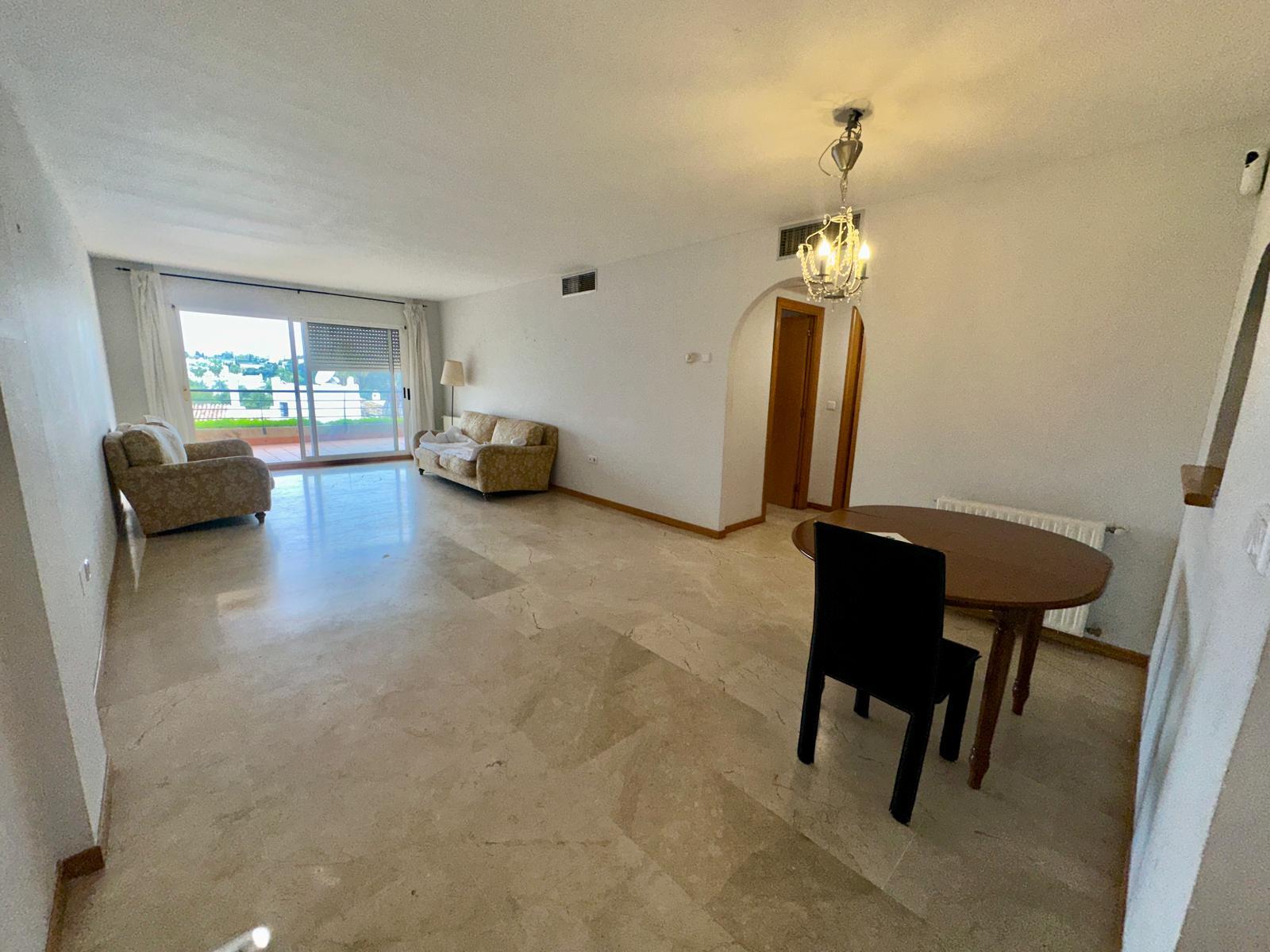 For sale of flat in San Pedro de Alcántara