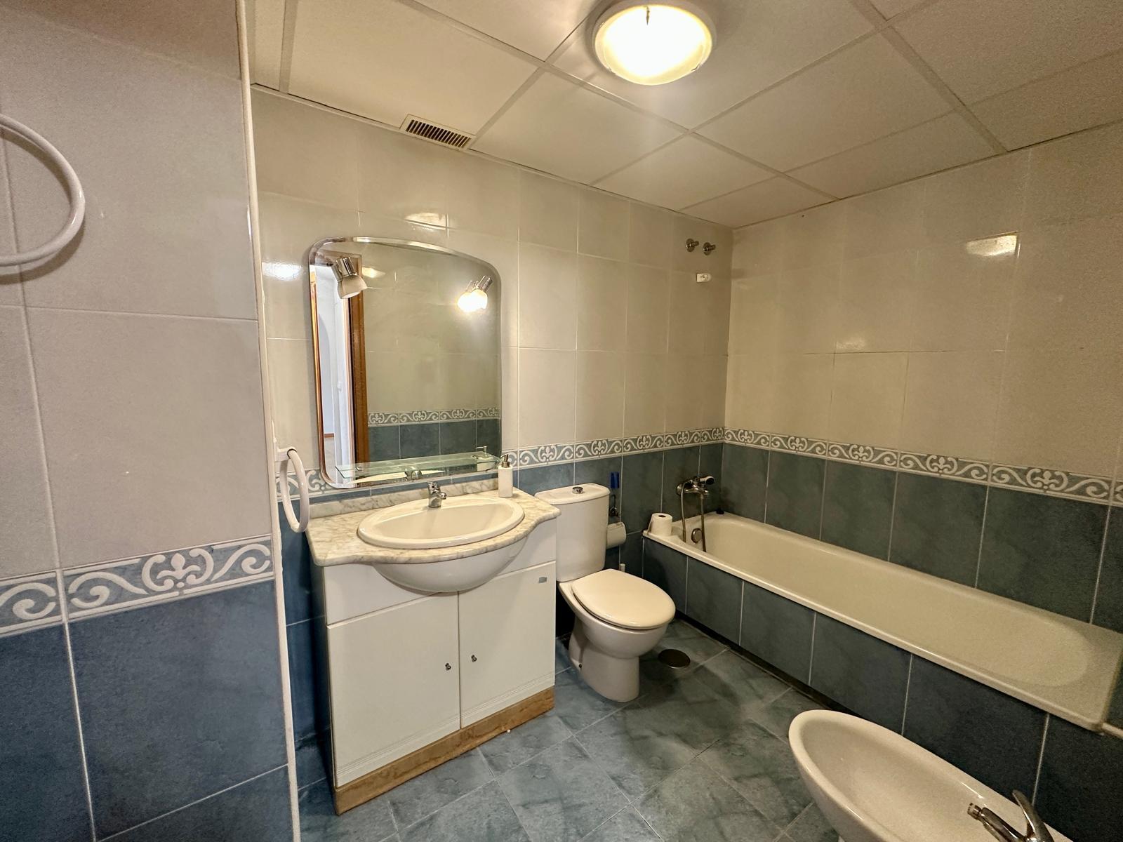 For sale of flat in San Pedro de Alcántara