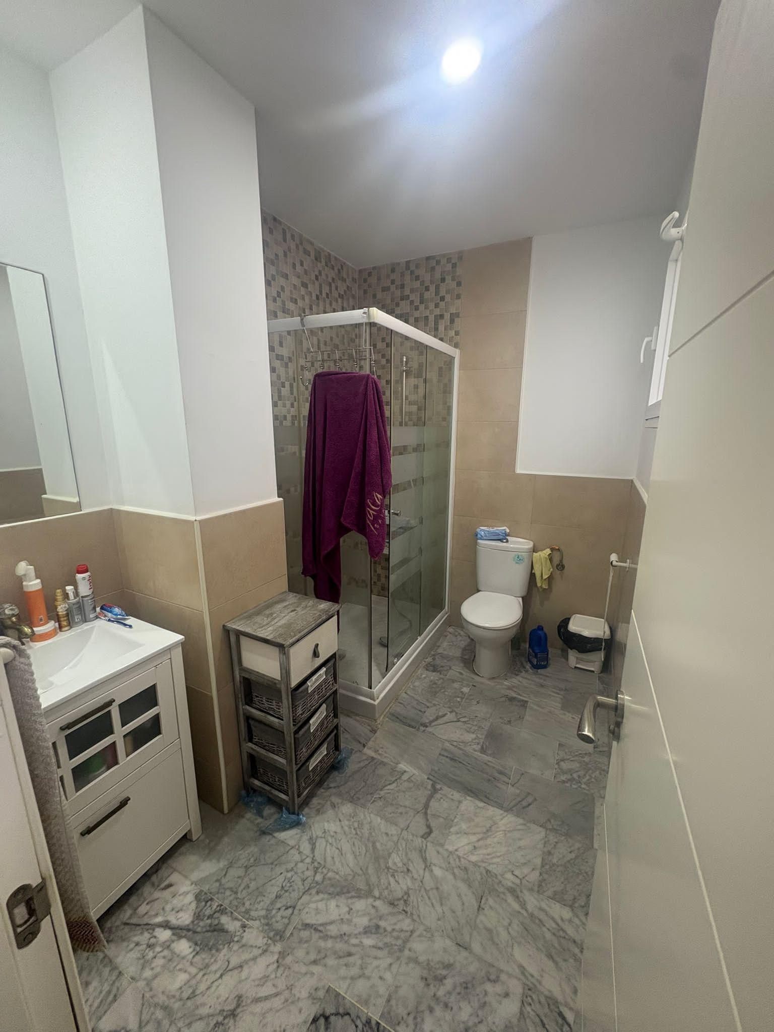 Venta de piso en Estepona