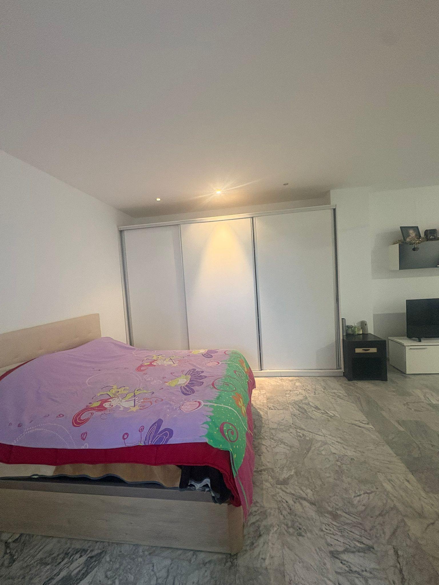 Venta de piso en Estepona