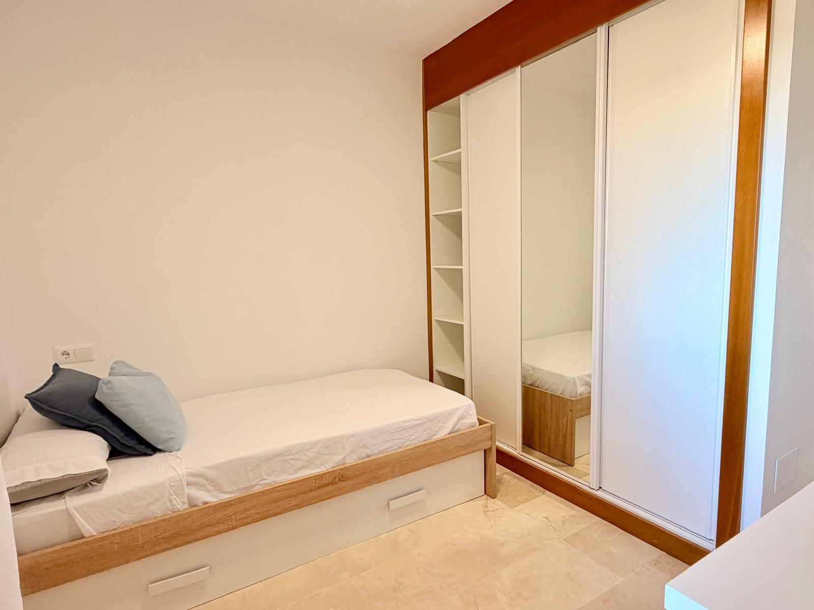 Venta de piso en Estepona