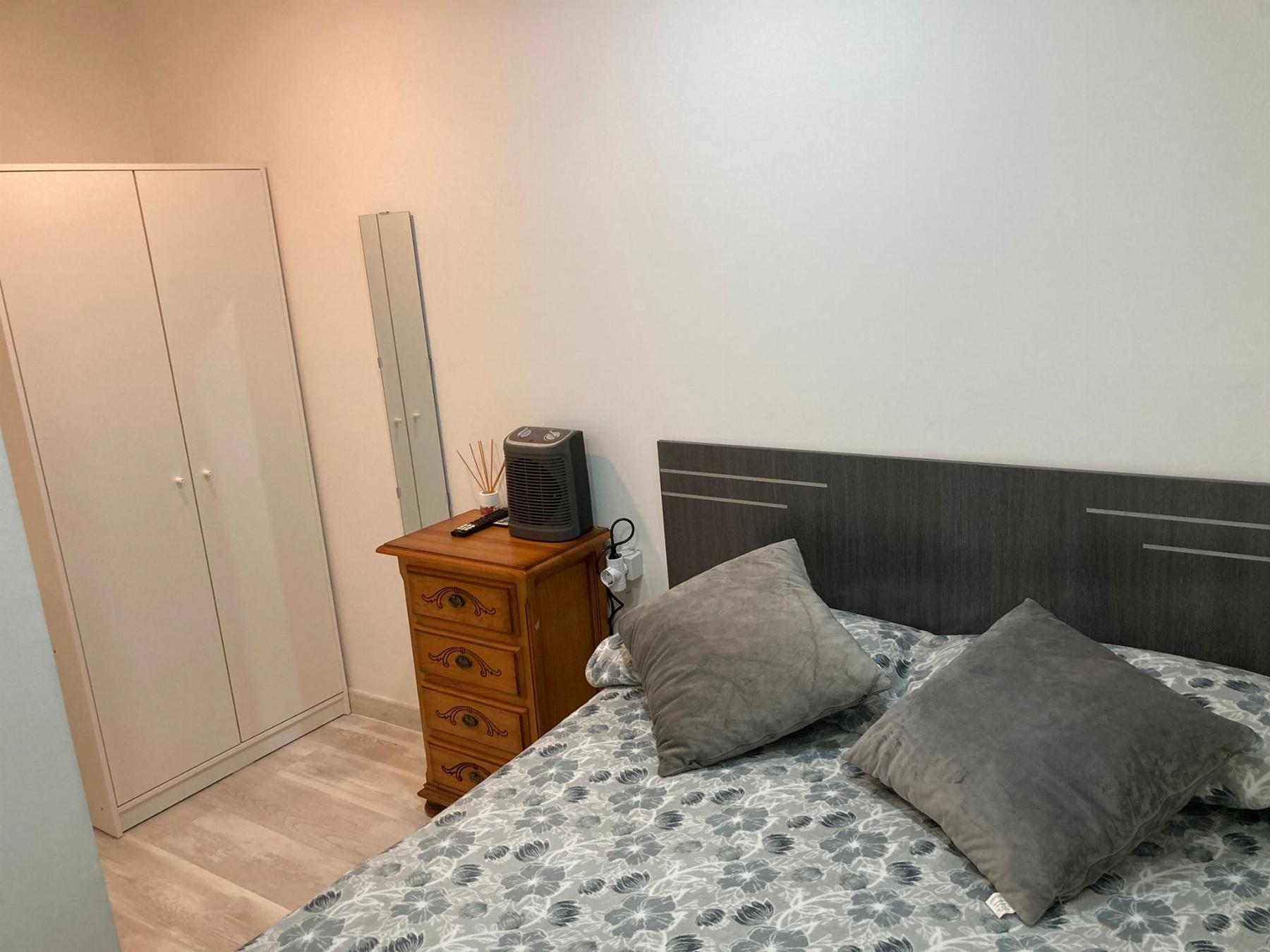 Venta de piso en Estepona