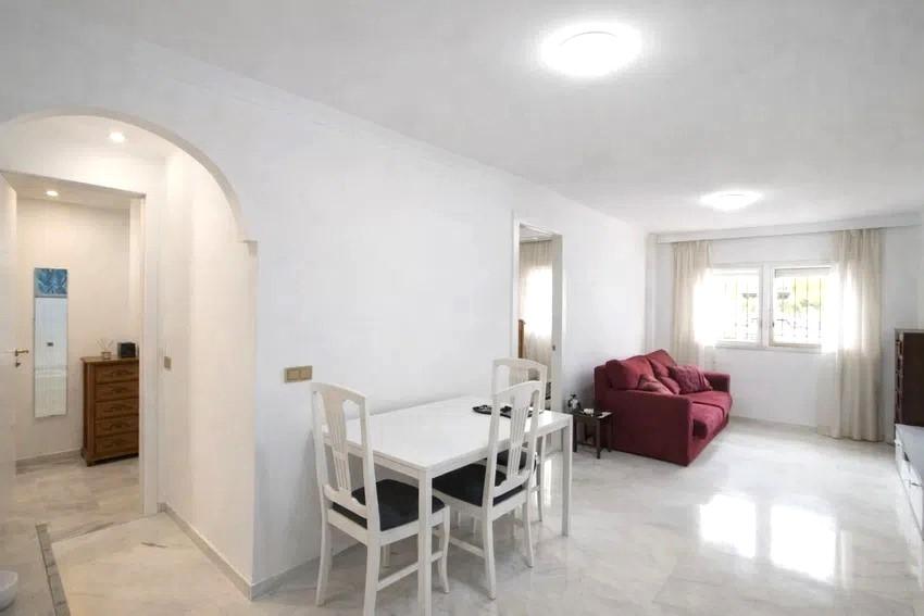 Venta de piso en Estepona