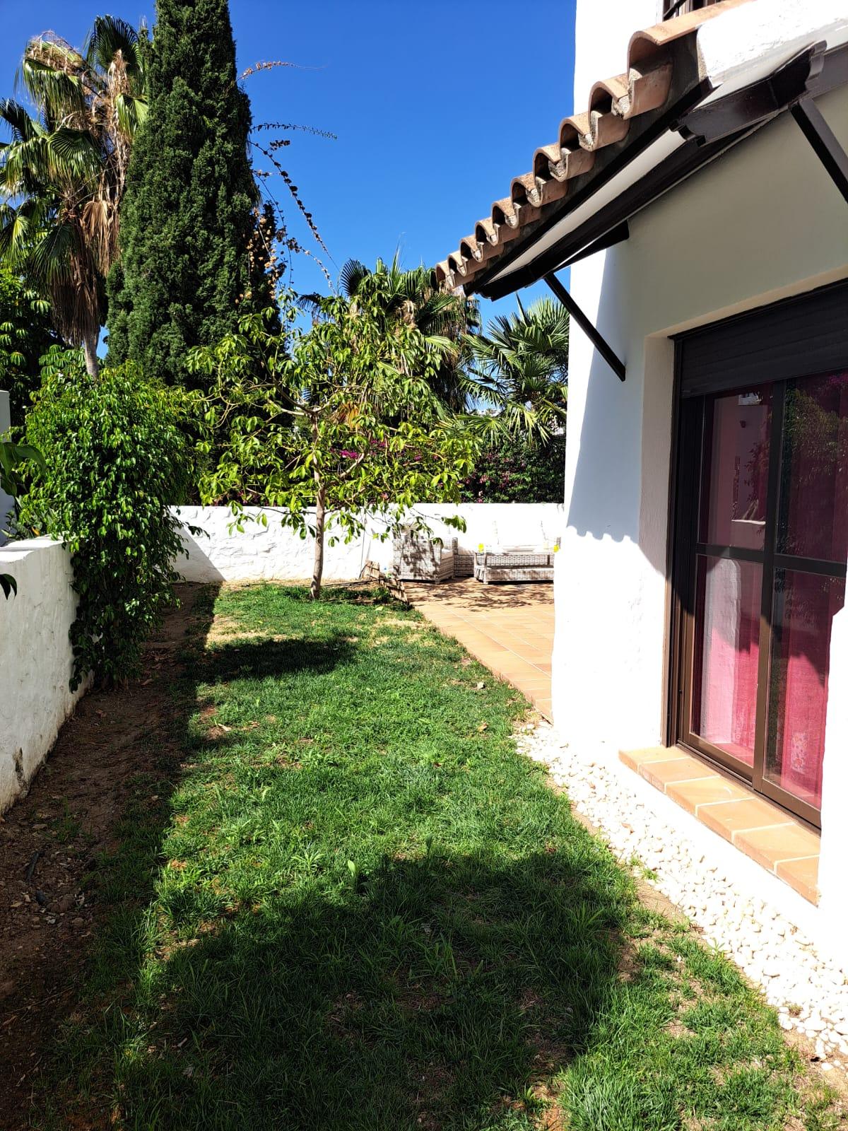 Venta de piso en Estepona