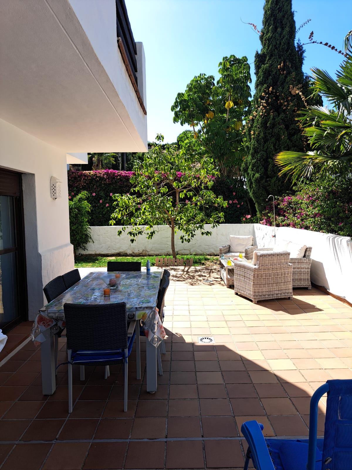 Venta de piso en Estepona