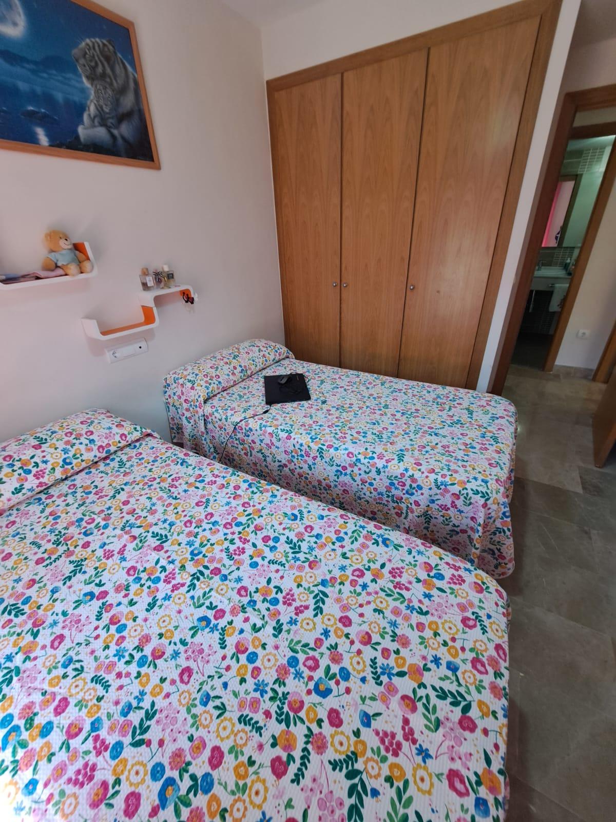 Venta de piso en Estepona