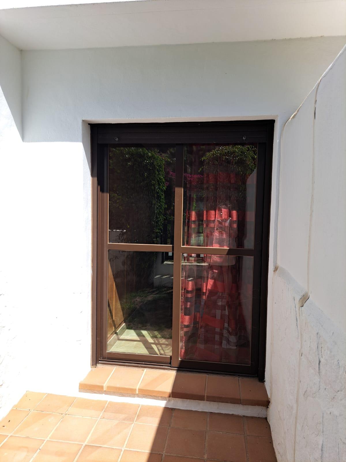 Venta de piso en Estepona