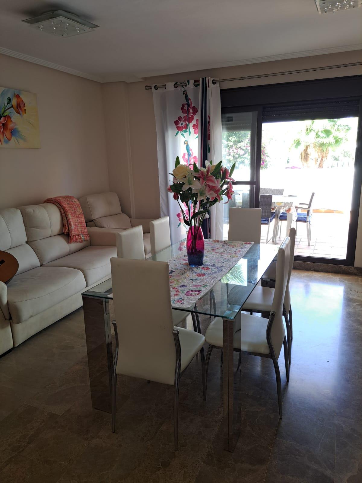 Venta de piso en Estepona