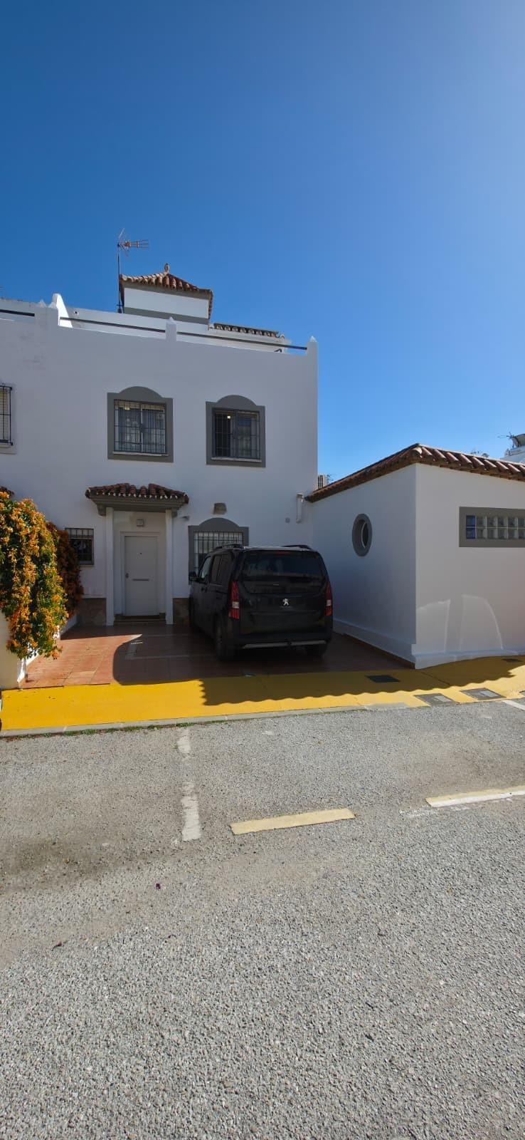 Venta de casa en Estepona