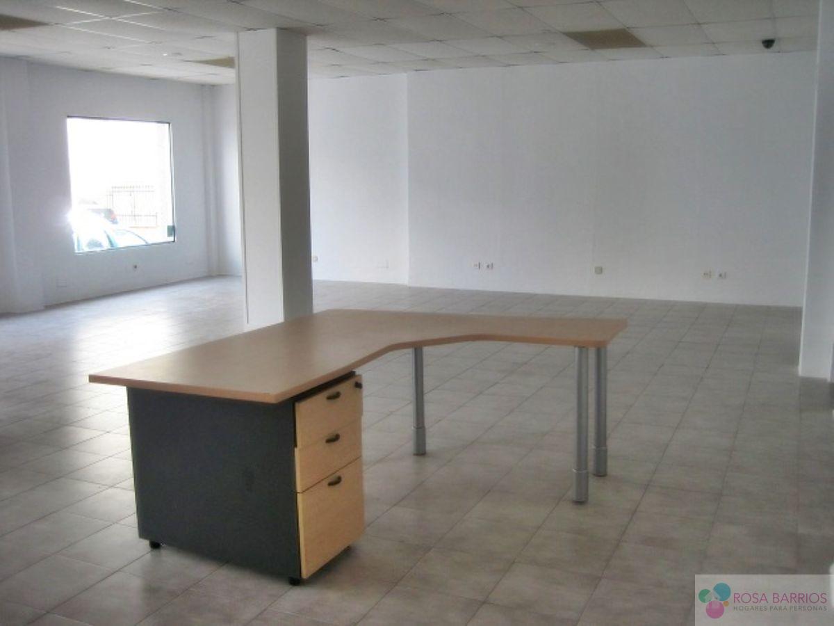 For sale of commercial in San Pedro de Alcántara