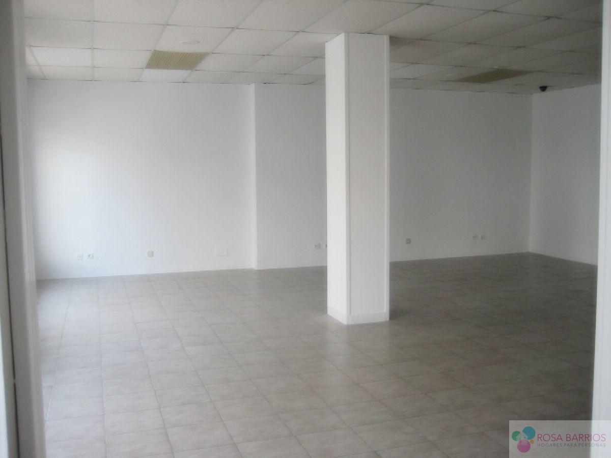 For sale of commercial in San Pedro de Alcántara