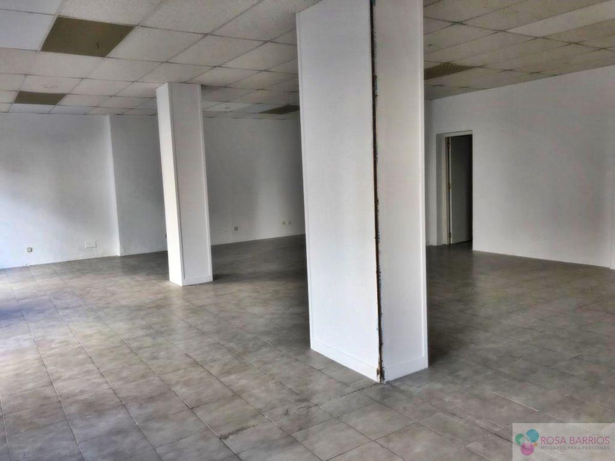 For sale of commercial in San Pedro de Alcántara