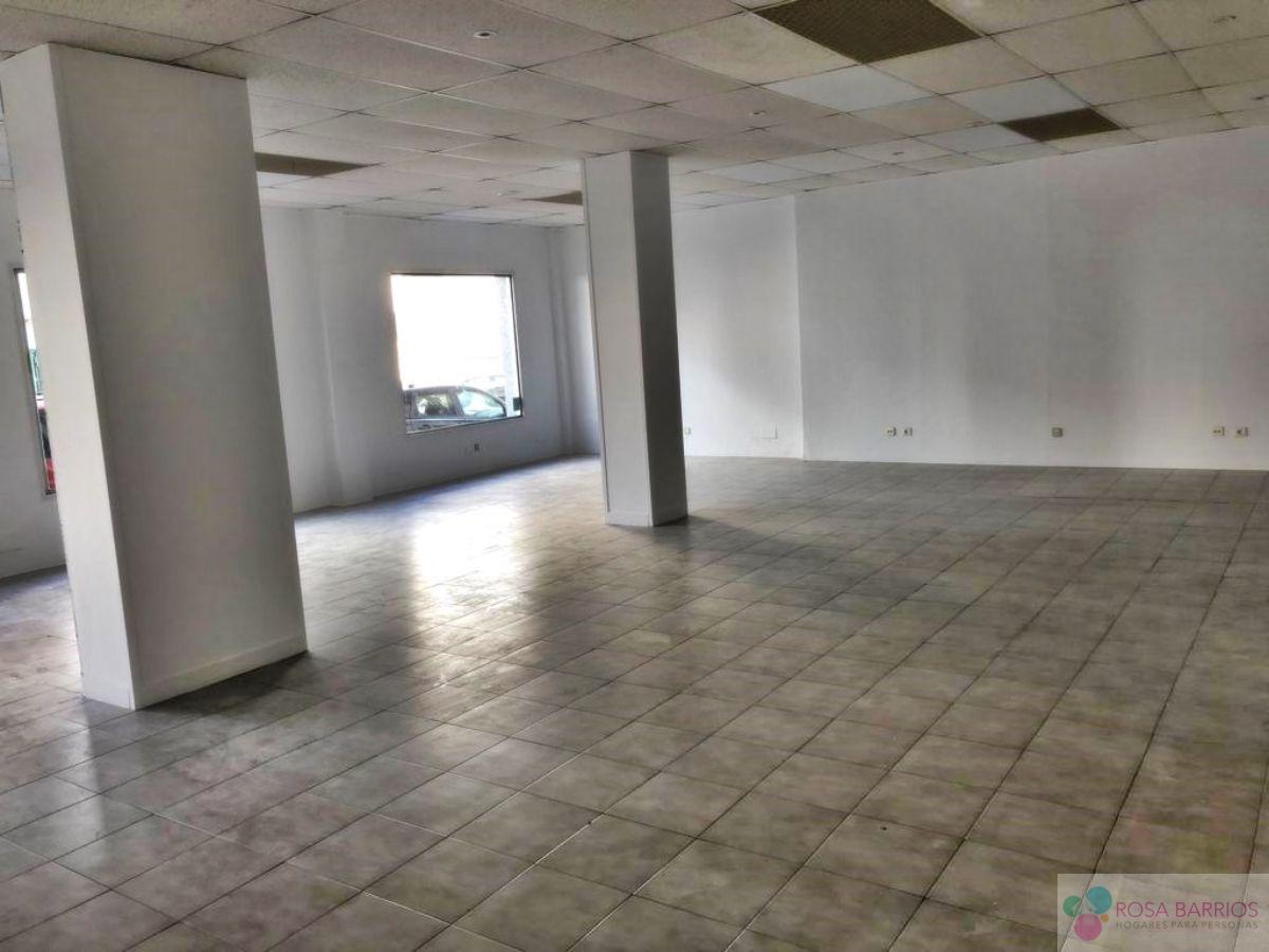 For sale of commercial in San Pedro de Alcántara