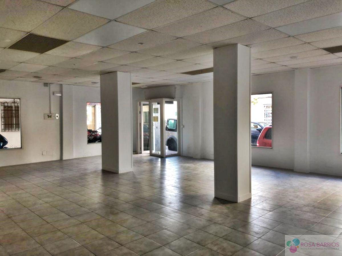 For sale of commercial in San Pedro de Alcántara
