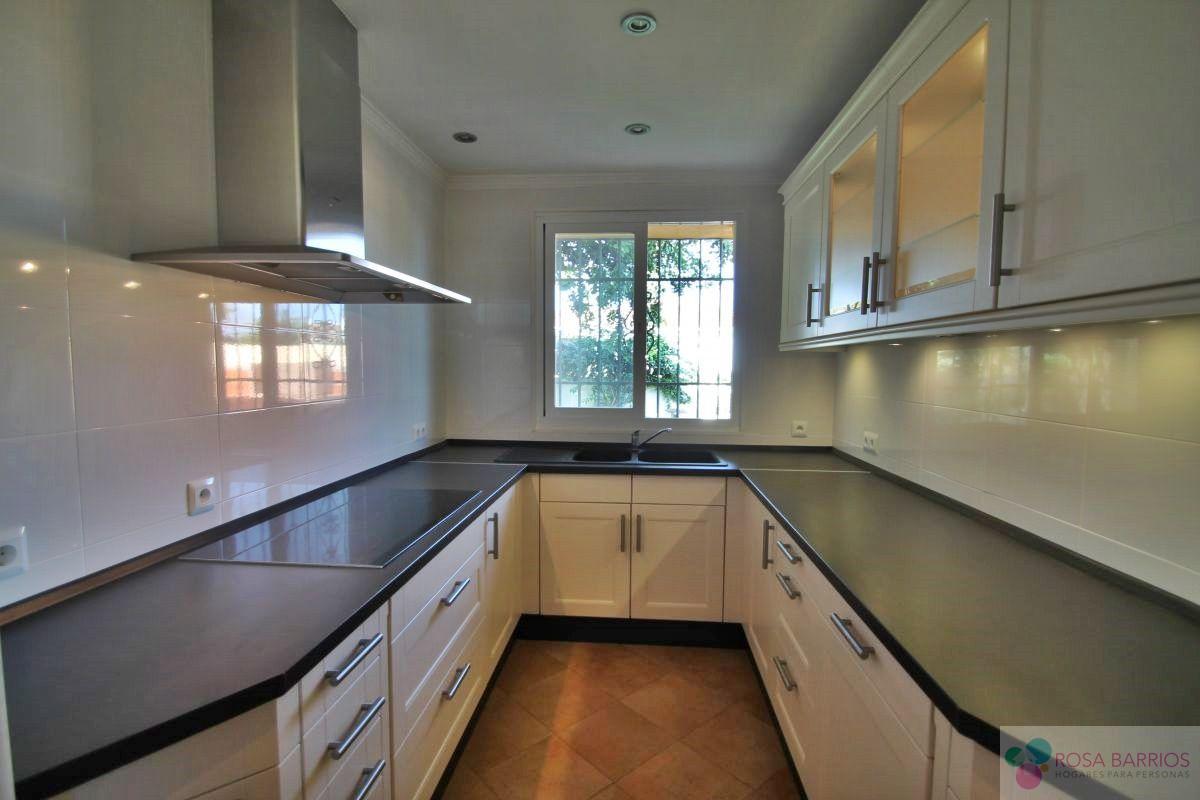 Zu verkaufen von villa in
 Marbella