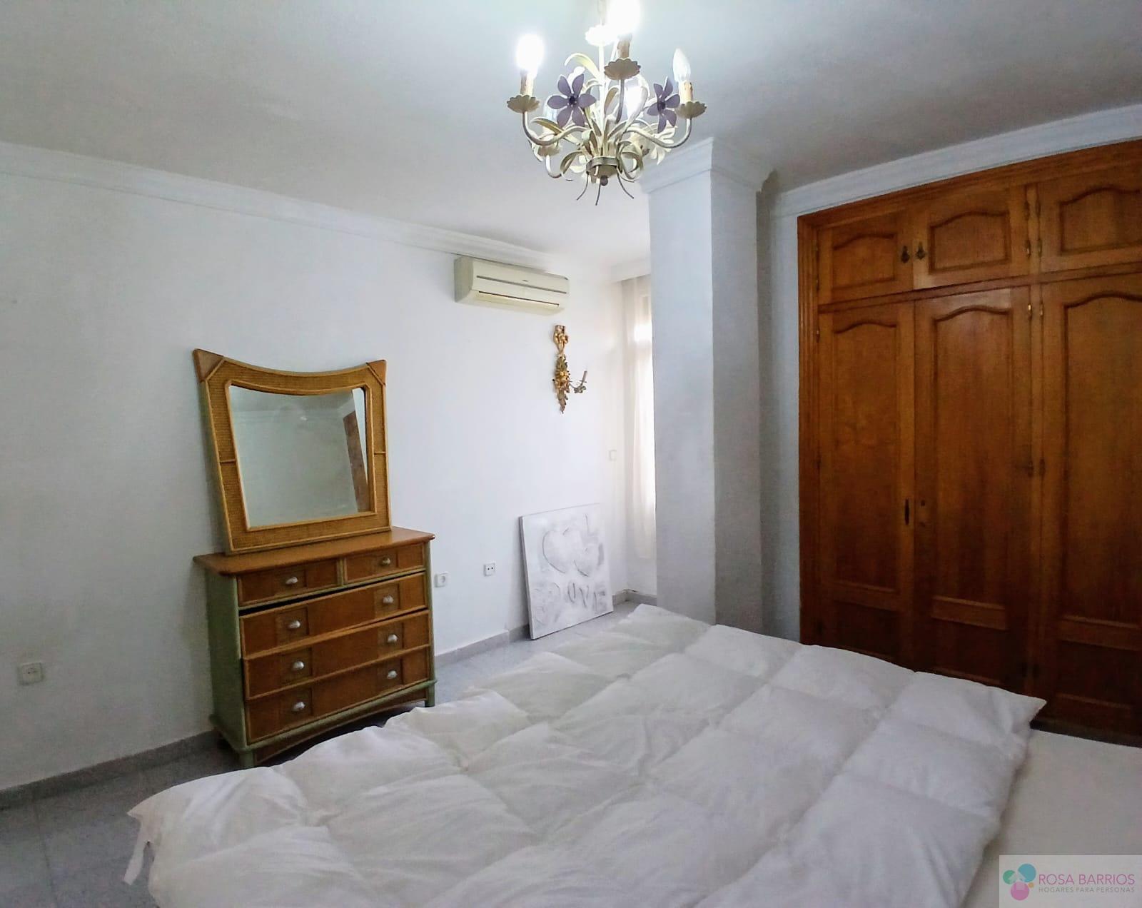 For sale of flat in San Pedro de Alcántara