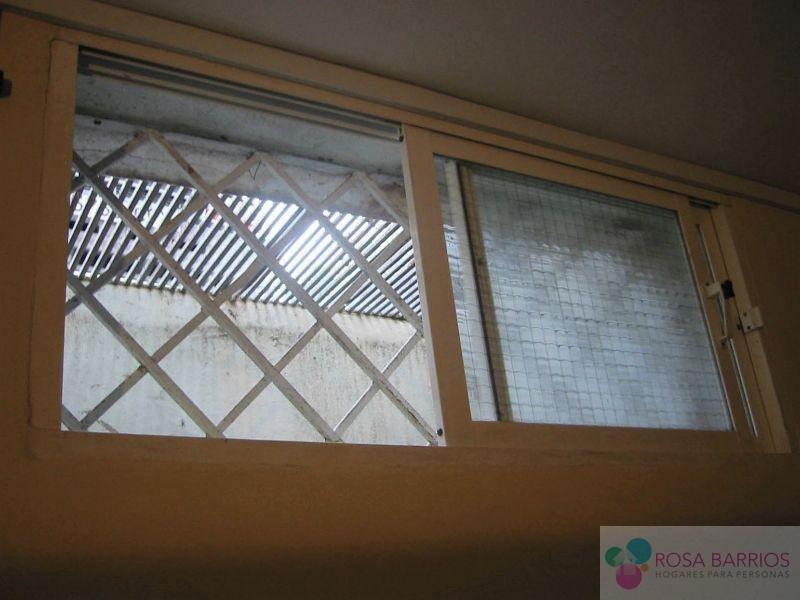 For sale of office in Puerto Banús