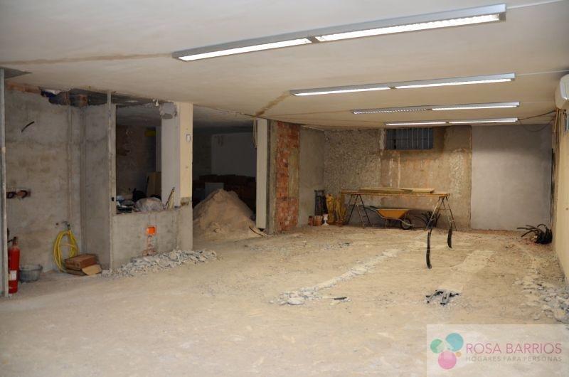 For sale of office in Puerto Banús