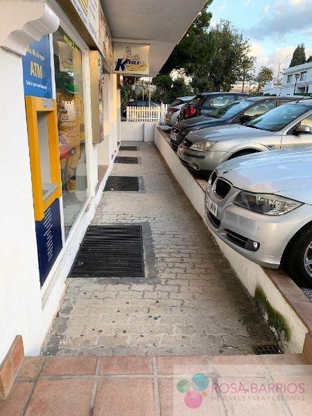 For sale of office in Puerto Banús