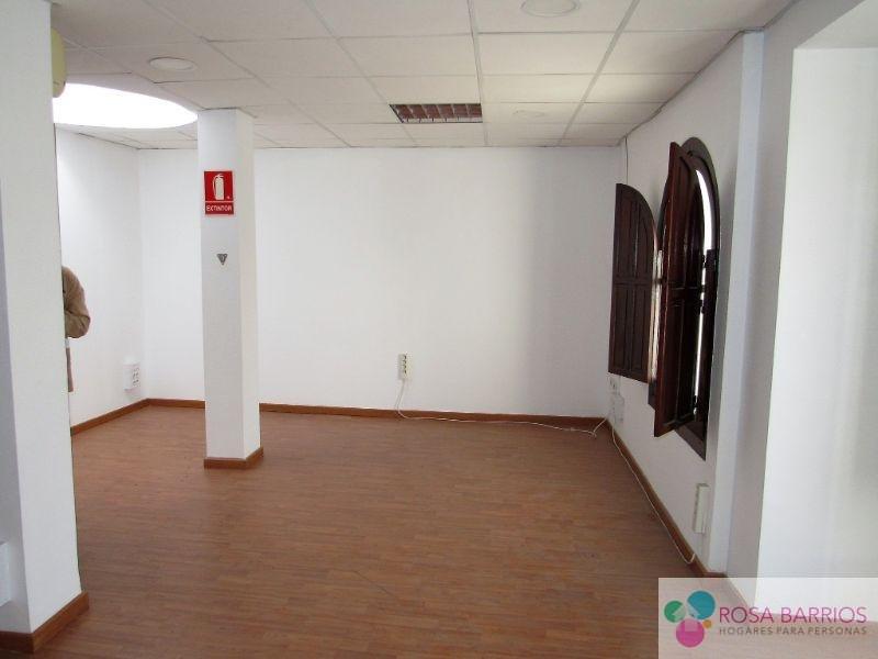 For rent of office in San Pedro de Alcántara