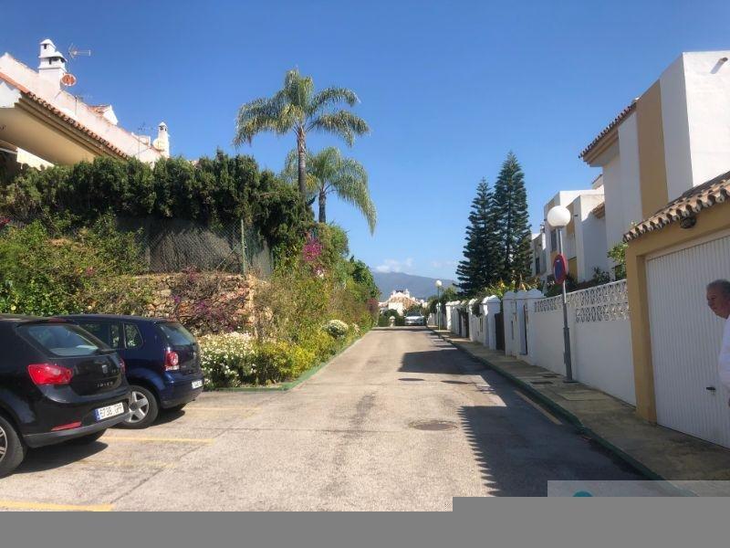Zu verkaufen von haus in
 Estepona