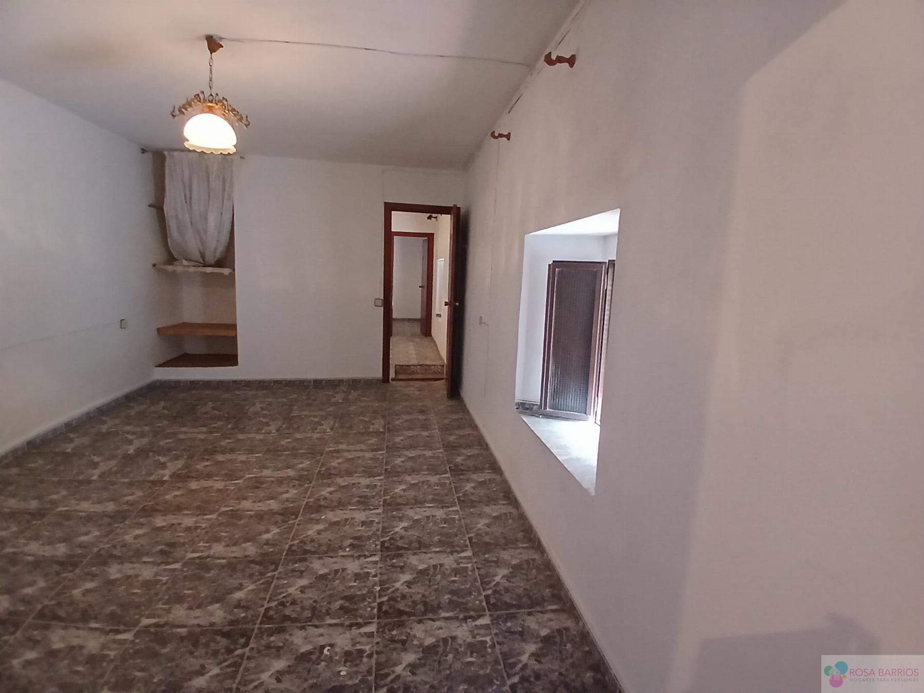 For sale of house in Jimena de la Frontera