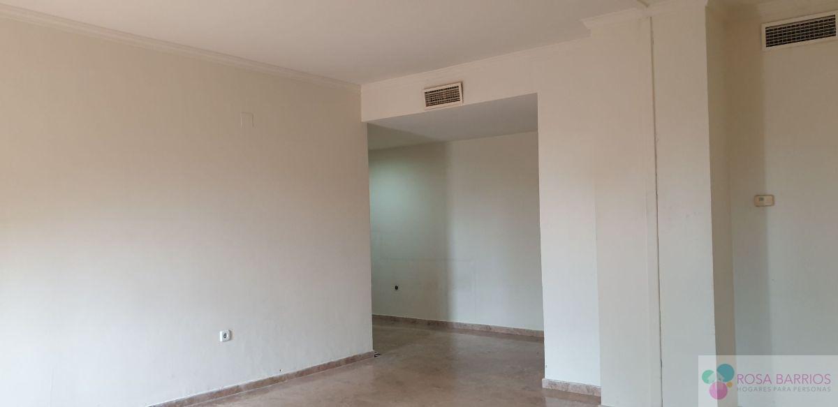 For sale of flat in San Pedro de Alcántara