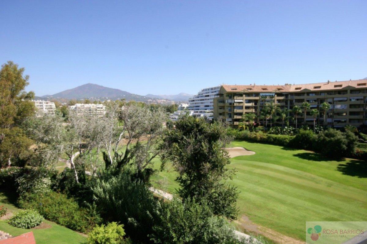 For sale of penthouse in San Pedro de Alcántara