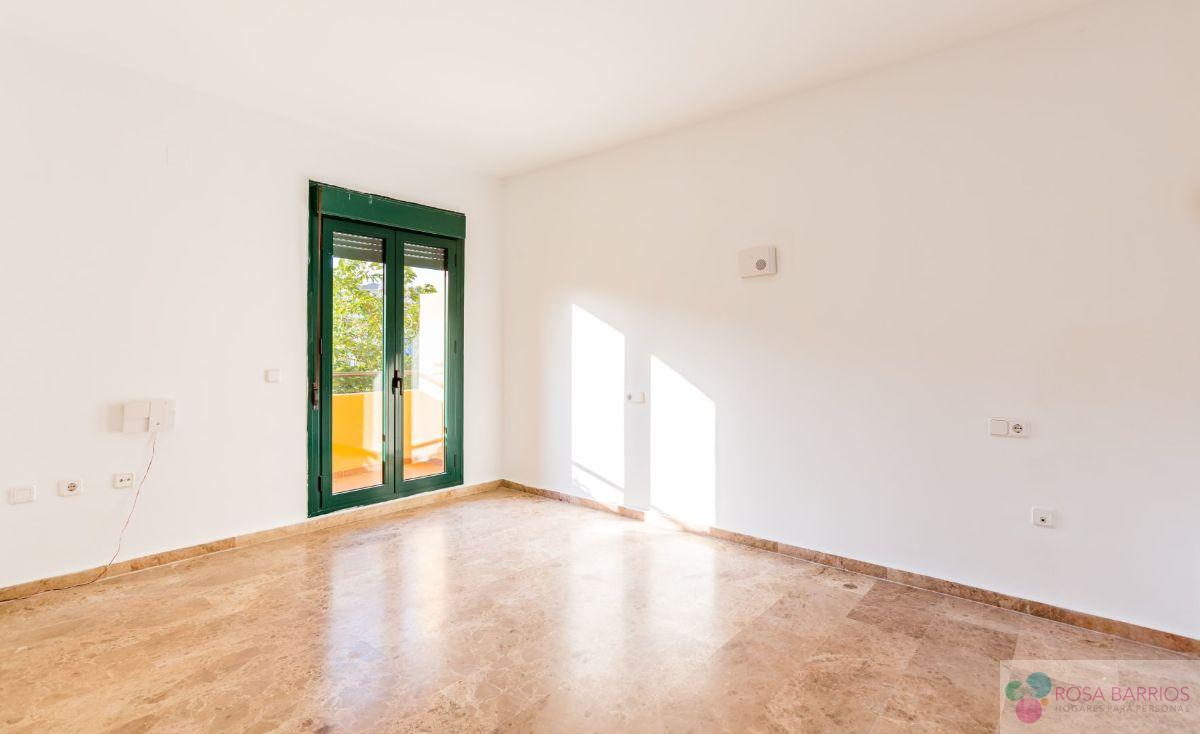 For sale of flat in San Pedro de Alcántara