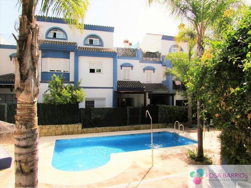 For sale of house in San Pedro de Alcántara