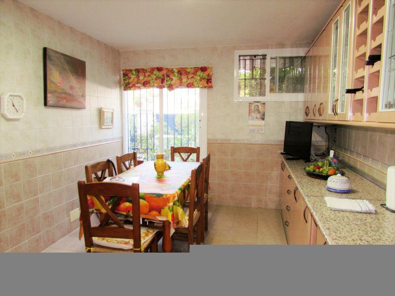For sale of house in San Pedro de Alcántara