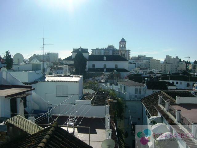 For sale of commercial in Marbella