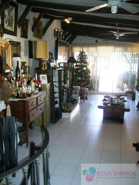 For sale of commercial in Marbella