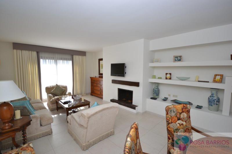 For sale of penthouse in Puerto Banús