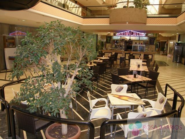Venta de local comercial en Puerto Banús