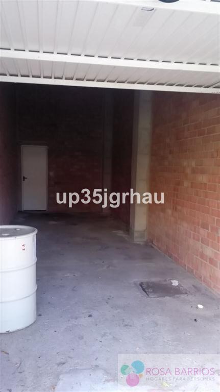 For sale of commercial in Estepona