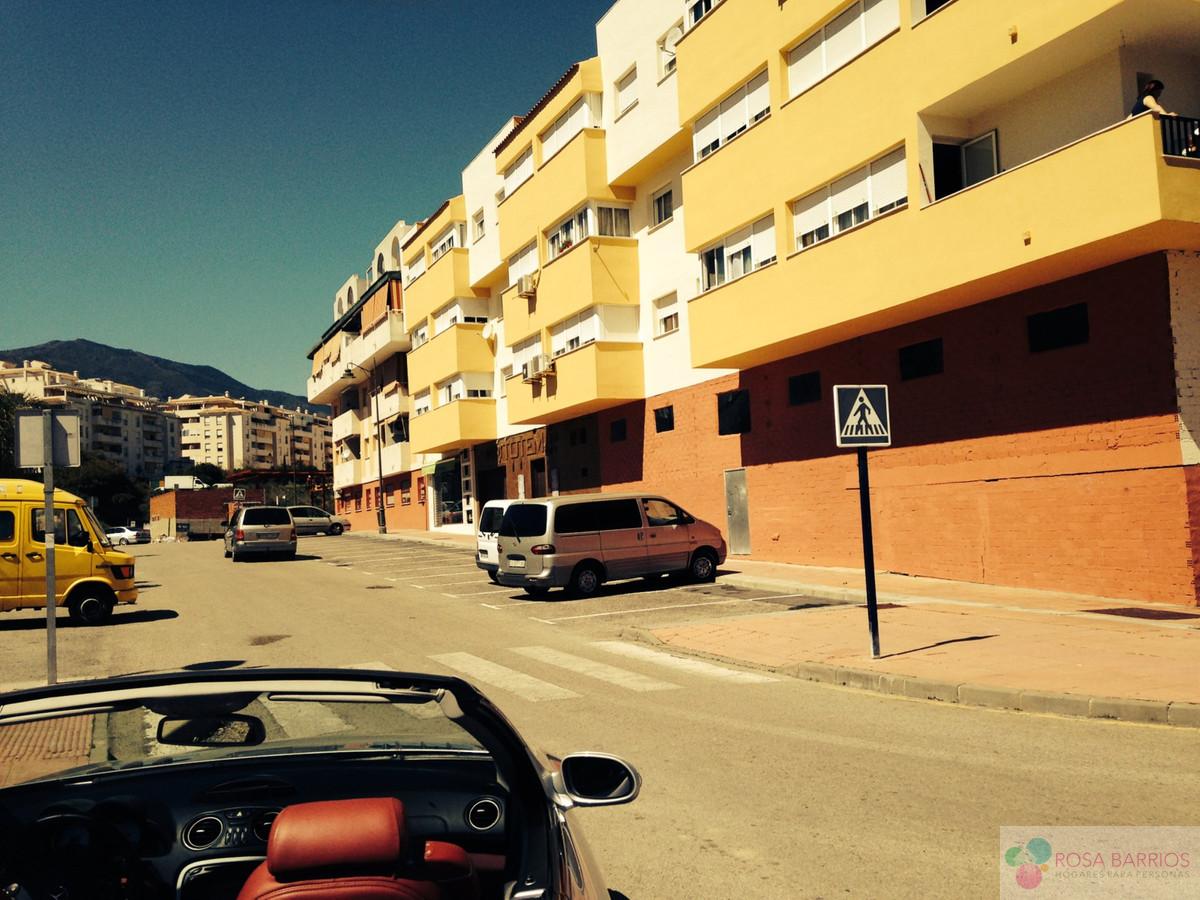 For sale of commercial in Estepona