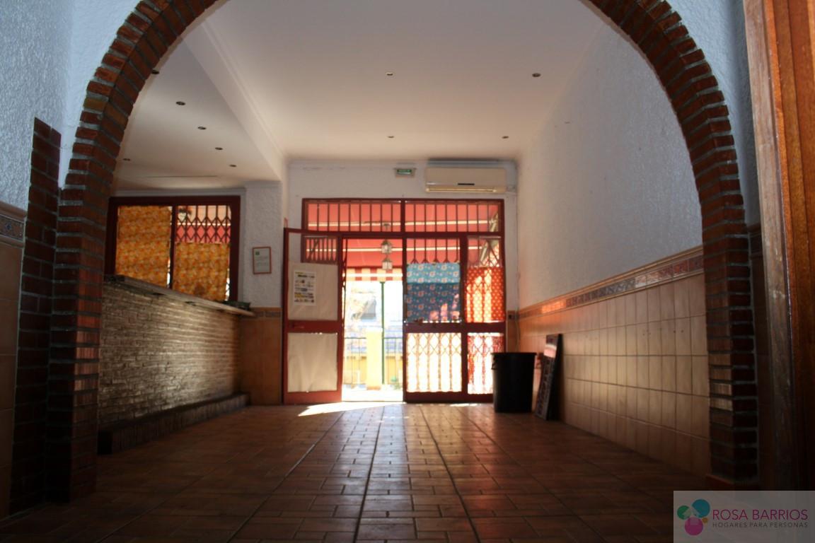 For sale of commercial in Estepona