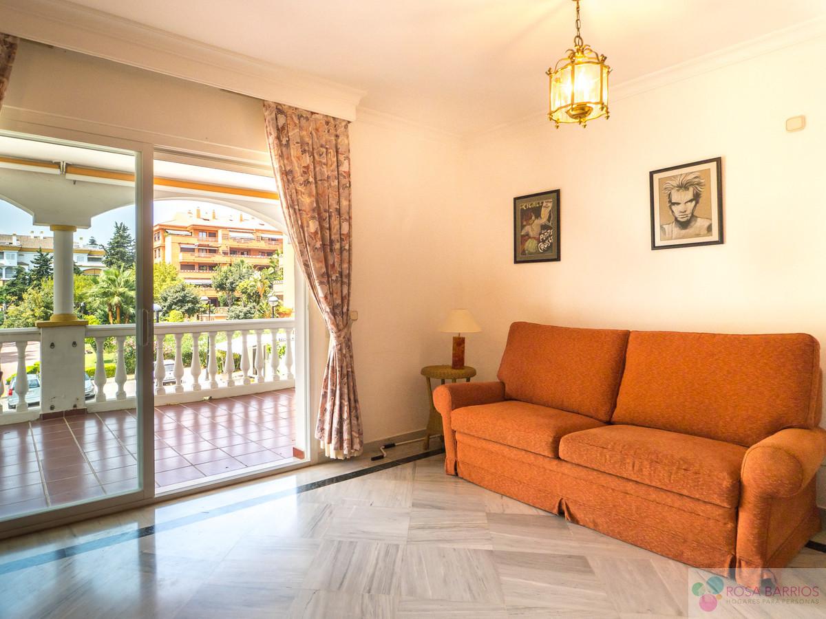 For sale of apartment in Marbella