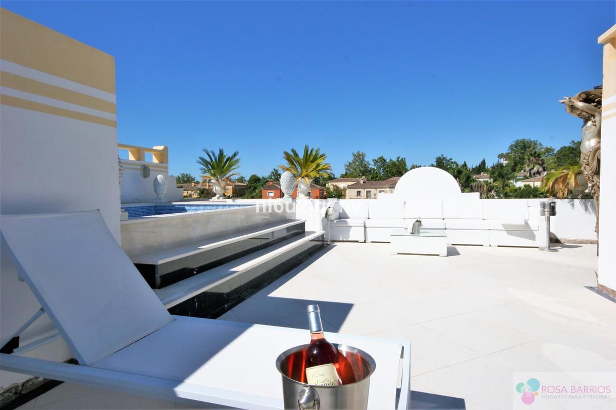 Zu verkaufen von penthouse in
 Guadalmina Alta