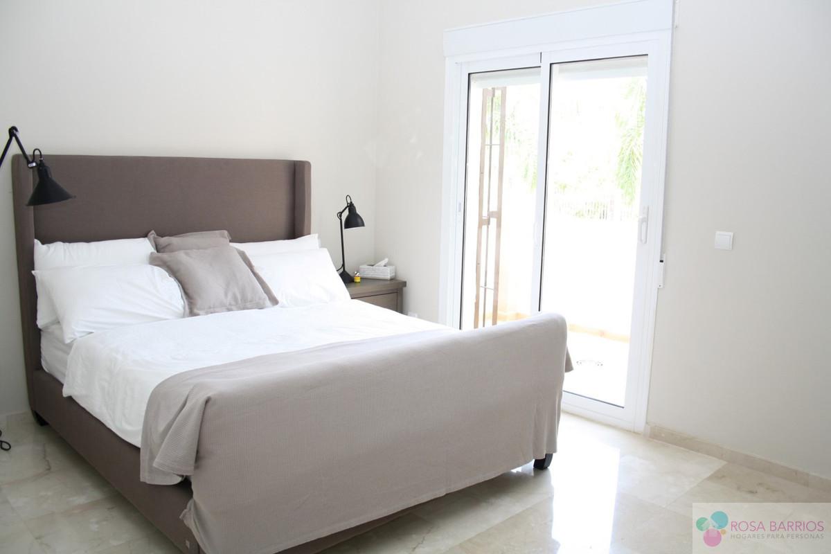 For sale of villa in Puerto Banús