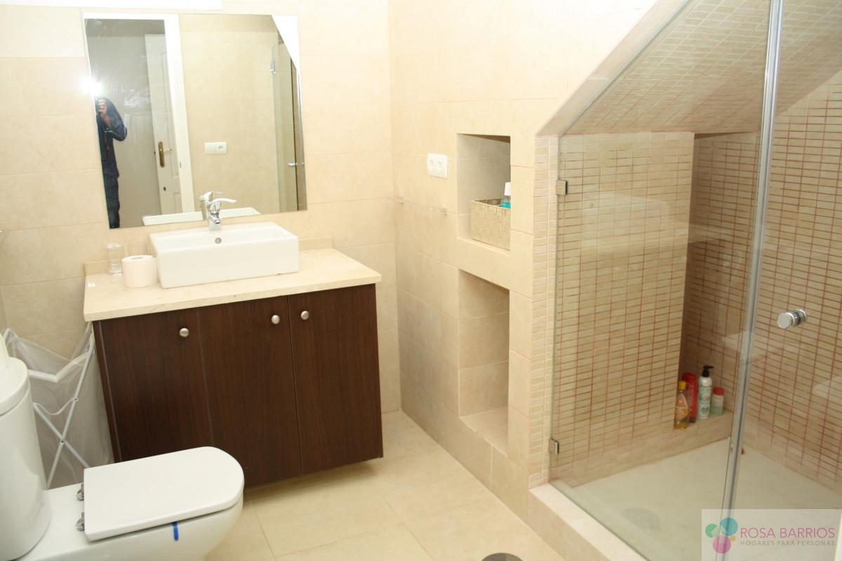 For sale of villa in Puerto Banús