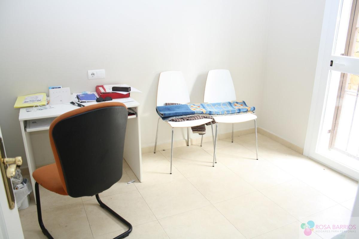 For sale of villa in Puerto Banús