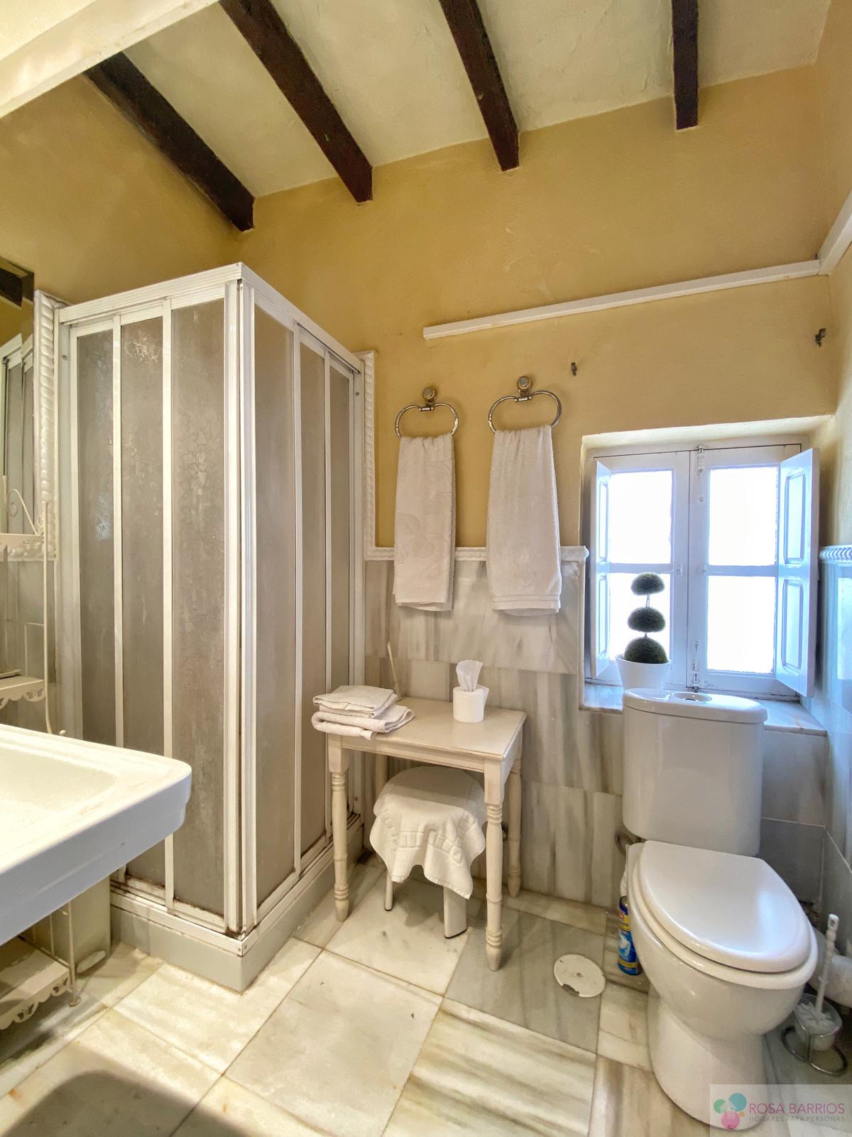 Zu verkaufen von villa in
 Marbella