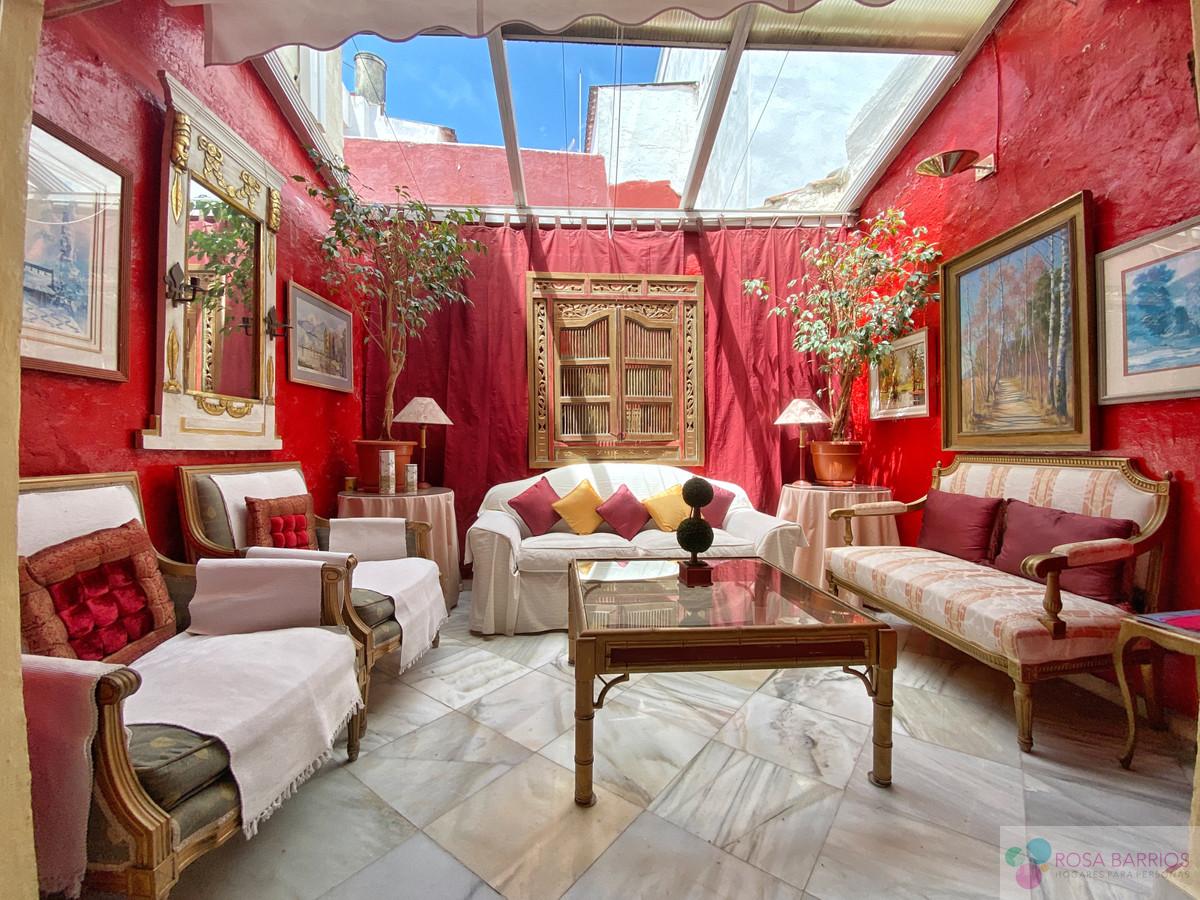 Zu verkaufen von villa in
 Marbella