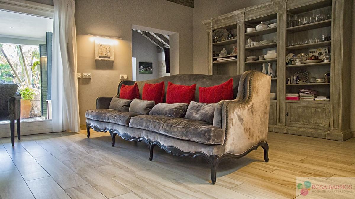 For sale of villa in Guadalmina Baja