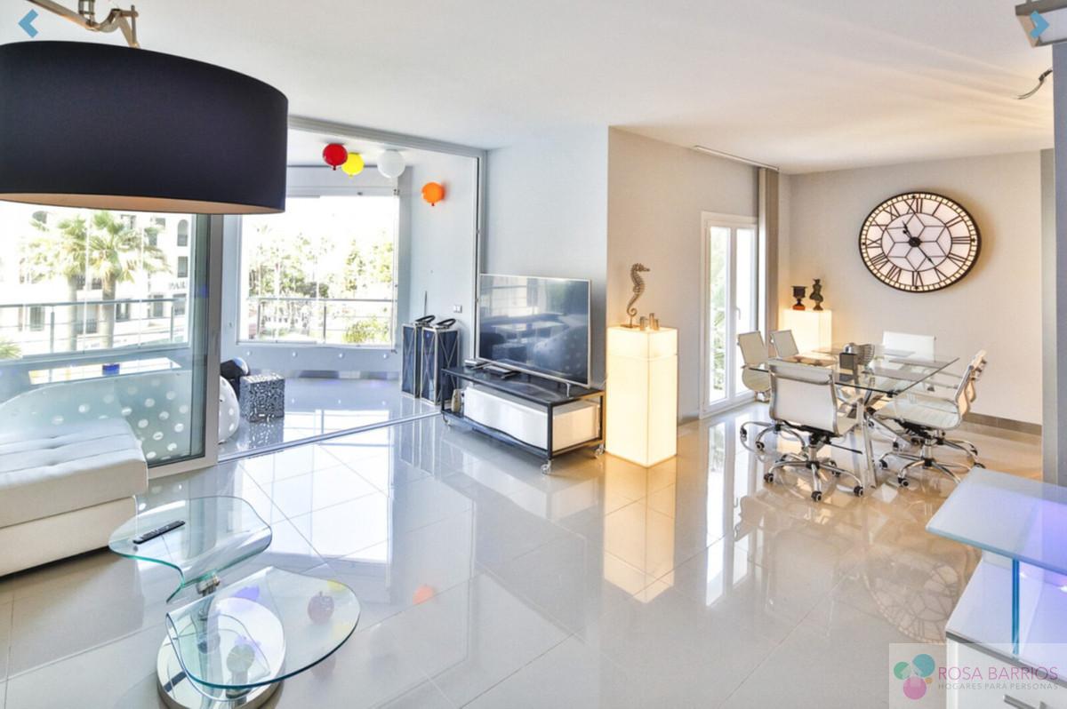 For sale of apartment in Puerto Banús