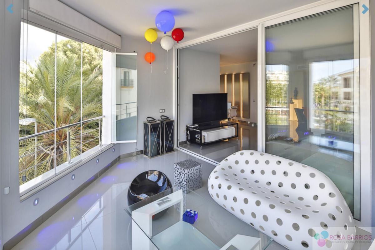 Zu verkaufen von appartement in
 Puerto Banús